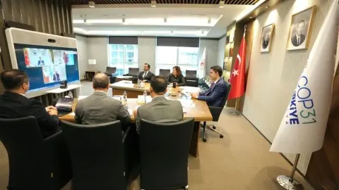 Bakan Kurum'dan COP31 öncesi üçlü görüşme