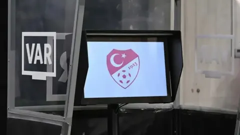 Beşiktaş-Kocaelispor maçının VAR hakemi belli oldu!