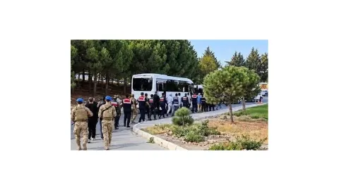 Çeşme’de 10 kişi tutuklandı