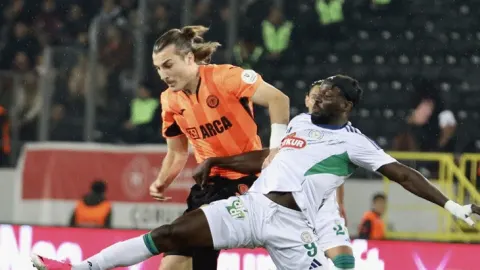 Çorum FK, Rizespor'u 2 golle geçti! Süper Lig'de seriye bağladı - Adana Demirspor - Spor Haberleri