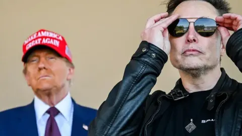 Elon Musk ABD seçimlerine servet harcıyor