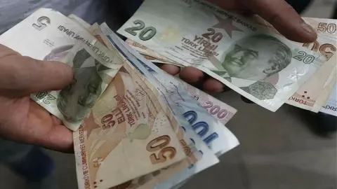 Emekli maaşlarına seyyanen zam var mı? Memur emeklileri seyyanen zam verilecek mi son durum nedir?