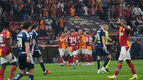 Galatasaray son nefeste galip!