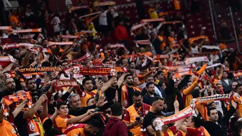 Galatasaraylı yıldıza RAMS Park'ta şok protesto! Islıklarla çıktı
