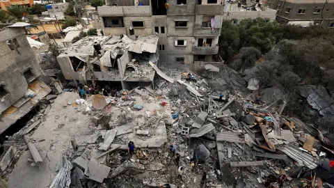 Gazze'de hayatını kaybedenlerin sayısı 74 bin 377’ye yükseldi