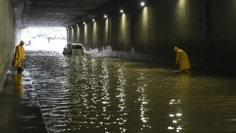 İçişleri Bakanı Çiftçi'den İstanbul ve Antalya'daki kuvvetli yağışlara ilişkin paylaşım