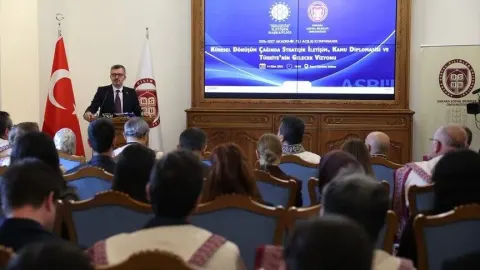 İletişim Başkanı Duran: Dezenformasyon konusunu önceliklerimizin birinci sırasına koyduk