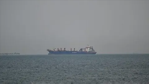 İran Devrim Muhafızları Ordusu: Hürmüz Boğazı’nda büyük bir LPG gemisi vuruldu