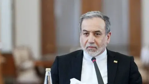 İran Dışişleri Bakanı Erakçi: Netanyahu, hapse girmemek için ABD'yi savaşa sürüklüyor