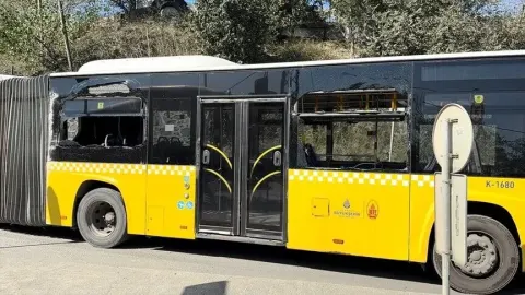 İstanbul'da İETT otobüsü kazasında 4 kişi yaralandı