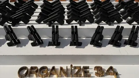 İstanbul'da suç örgütlerine yönelik operasyonlarda 175 zanlı tutuklandı