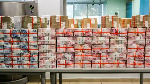 Kamu personeli için 2027'de 6,3 trilyon lira ödeme planlandı