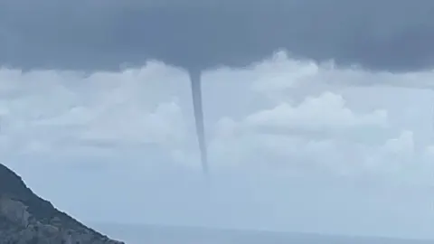Kaş'ta denizde 3 hortum oluştu