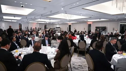 Londra'da düzenlenen "6. Küresel İş Mükemmelliği Galası" dünya iş liderlerini buluşturdu