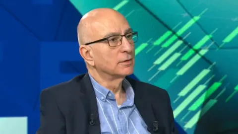 Mahfi Hoca’dan siyasete sınır uyarısı: Hakem oyuncu olursa oyunun adaleti bozulur