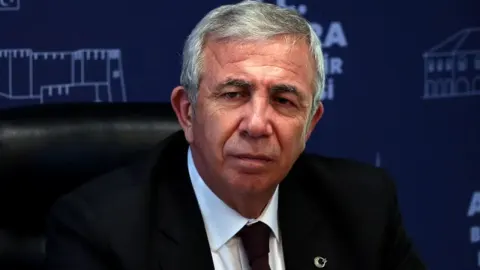 "Mansur Yavaş başka partiye katılacak" iddiasına yalanlama