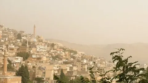 Mardin’de toz taşınımı etkili oldu
