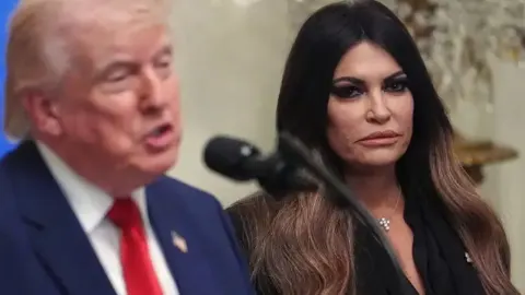 Mesajlar ortaya çıkmıştı. Trump eski gelinini görevden alabilir