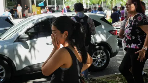 Panama'da 7,6 büyüklüğünde deprem. Tsunami alarmı verildi