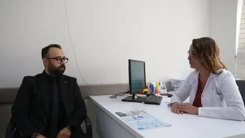 Sağlık çalışanları sigara bağımlılığından poliklinikteki tedaviyle kurtuldu