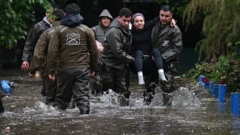 Şili'de şiddetli yağışlar nedeniyle acil durum ilan edildi