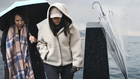 Son dakika bu illere kuvvetli sağanak yağış uyarısı | Bugün (14 Ekim) hava nasıl olacak? Bu hafta yağmur var mı? Meteoroloji'den İstanbul ve birçok ile...