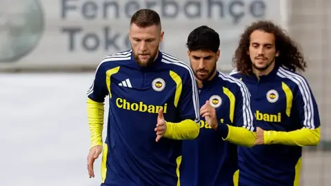 Son dakika! Fenerbahçe'nin Aston Villa kadrosu açıklandı! İsmail Kartal'dan Lukaku kararı
