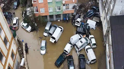 SON DAKİKA | İstanbul ve Kocaeli'deki selde can kaybı 8'e yükseldi