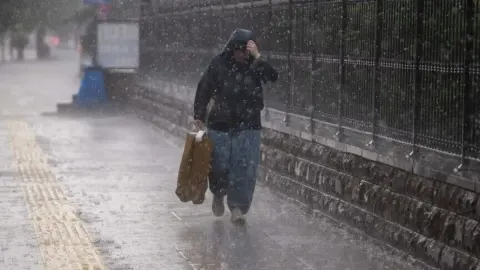SON DAKİKA: İZMİR HAVA DURUMU 13 EKİM SALI | Önümüzdeki 24 saate dikkat: Çok kuvvetli geliyor