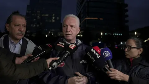 SON DAKİKA | Vali Gül açıkladı: Ayazağa'da yıkım başladı!