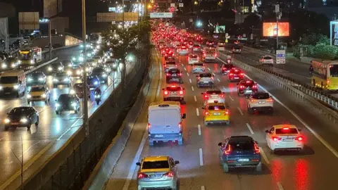 SON DAKİKA: YARIN YOLA ÇIKACAKLAR DİKKAT! O YOLLAR TRAFİĞE KAPANACAK