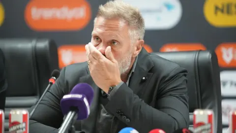 Süper Lig ekibinin hocası yenilgi sonrası açık konuştu: Takımda kalmak istiyorum