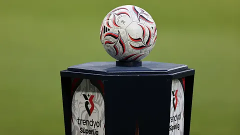 Süper Lig puan durumu güncellendi! İşte Beşiktaş, Fenerbahçe, Galatasaray ve Trabzonspor’un yerleri