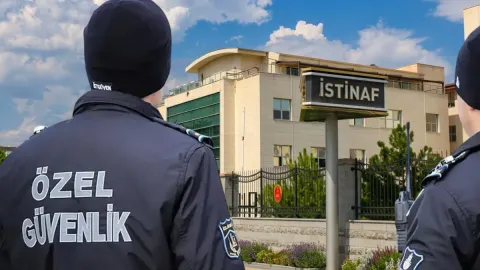 Tarihsiz istifa dilekçesi mahkemeden döndü! İmzalı olsa da işine iade edildi