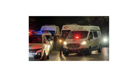 Tartıştığı babasını defalarca bıçaklayarak öldürdü