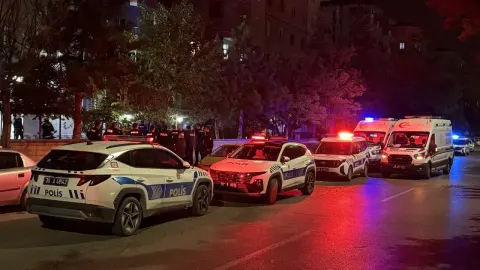 Tartıştığı babasını öldürüp, intihar girişiminde bulundu