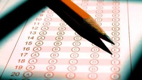 TR-YÖS/2'nin temel soru kitapçığı ve cevap anahtarı erişime açıldı