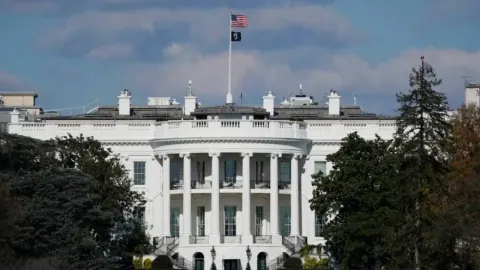 Trump'ın basın yasağına mahkeme müdahale etti