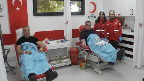 Türk Kızılay ülke genelinde her gün 350 noktada kan bağışı topluyor