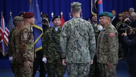 Türkiye, NATO'nun Kosova'daki Barış Gücü KFOR'un komutasını İtalya'ya devretti