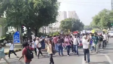 Yeni Delhi'de seçim protestosunda CJP kurucusu dahil binlerce kişi gözaltına alındı