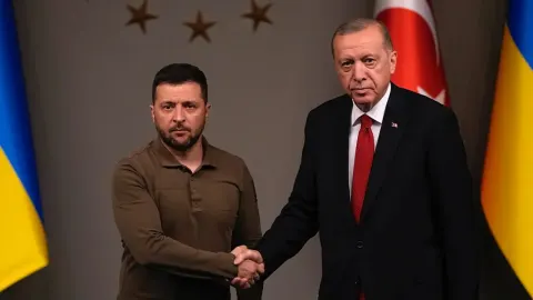 Zelenskiy, Erdoğan aracılığıyla Putin'le görüşebilir