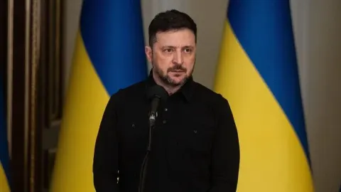 Zelenskiy, seçimler için "Rusya ile 60 günlük tam ateşkes" çağrısı yaptı